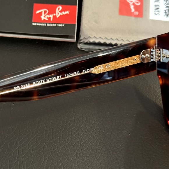 LIKE NEW Ray-Ban State Street Tortoise Gradient Brown RB2186 Sunglasses main image 12